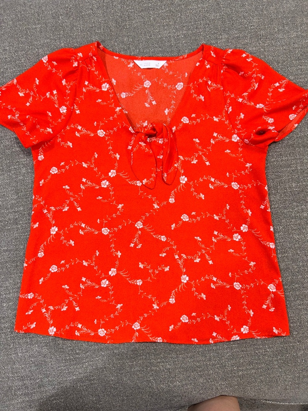 🎃LC Conrad Flutter Sleeve Top